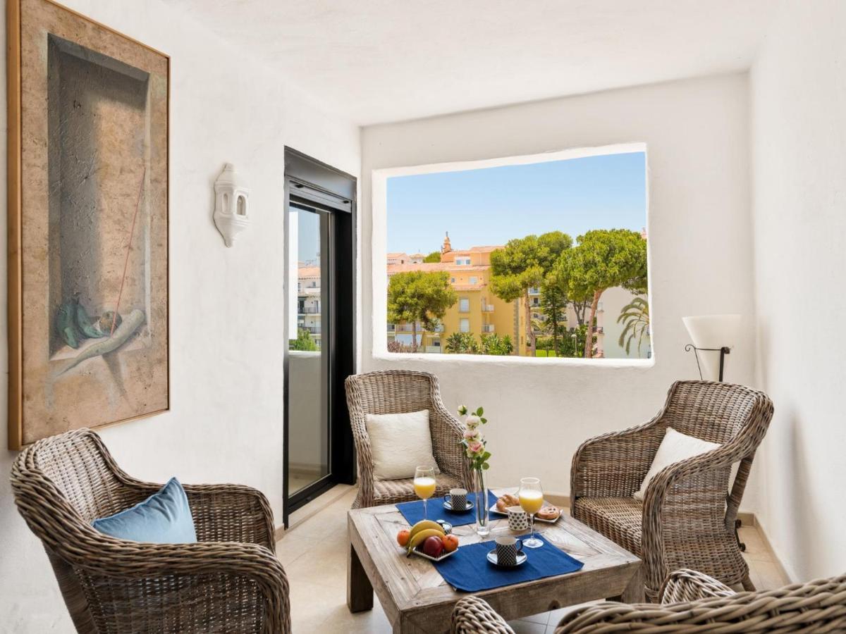 Apartamento De 2 Dormitorios En Playas Del Duque Marbella Exterior foto